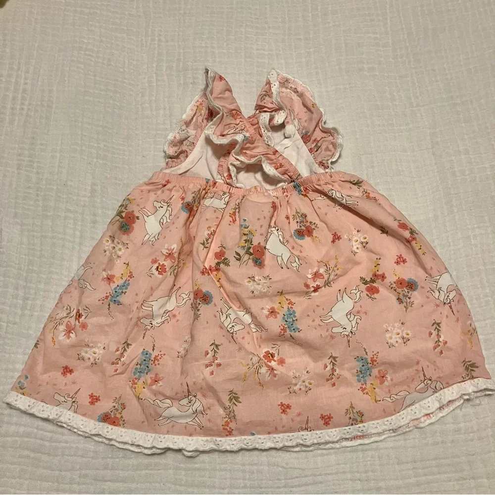 Carters girl’s clothing